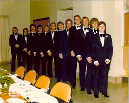 1977 deb ball - k huston, ? b seggel, t schrimsher, m harbarger, j white, hamm, b haraway, ?, ?, l charlton