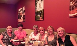 Amy Slayden, Beth Thornton '77, Amelia Uffelman, Karen Felix, Dawn Cox, Linda Drummond - pre party dinner