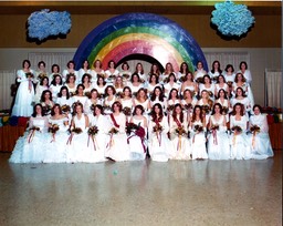 Junior Grace Senior Year - Lynn is second row, third from right