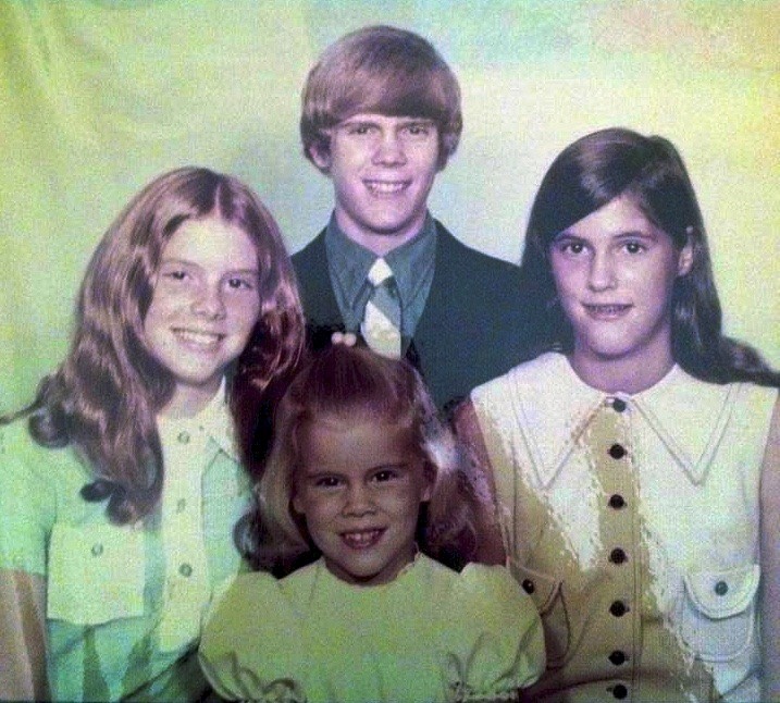michelle gazaway right and siblings