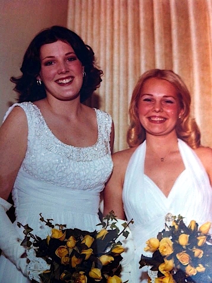 Nancy Brown, Mary Liz Beaton debutante ball 1977