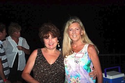 Cindy Taylor '77, Susan Coburn '77