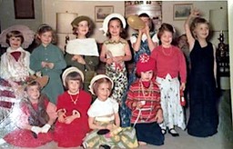 ?, jeanie burkett, siusan hay, carol brosemer, jean warren, alice wilson, pam schrimsher, sally peler, anne martin, martha mccaleb, anna's brother, anna mccolluch