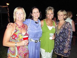 Jenny Bates, Kim Davidson, Deanna Benefield, Vala Baggett - all '75