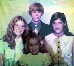 michelle gazaway right and siblings