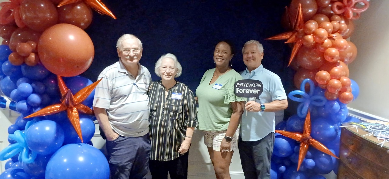 Mike Yarbrough and Lori, Barry Robinson and Shannon