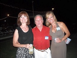 Susan Brooks '77, Bryan Bentley, Cheryl Owsley '77