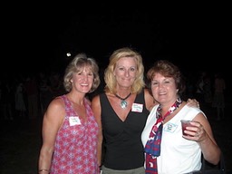 Suzie Butler '77, Laura Kilpatrick, Cindy Taylor '77